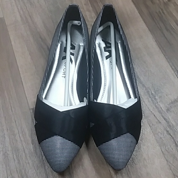 Anne Klein Women's Ballet Flats - Picture 2 of 4